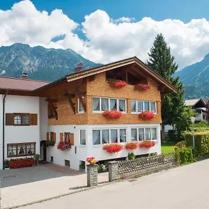 Mayer Apartahotel